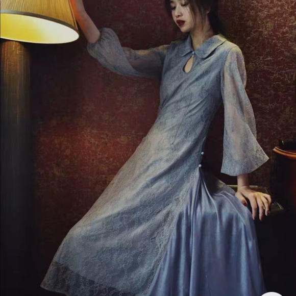 Lace Dress - Picture 3 of 8